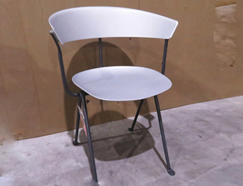 オフィチーナ（Officina）ローチェア