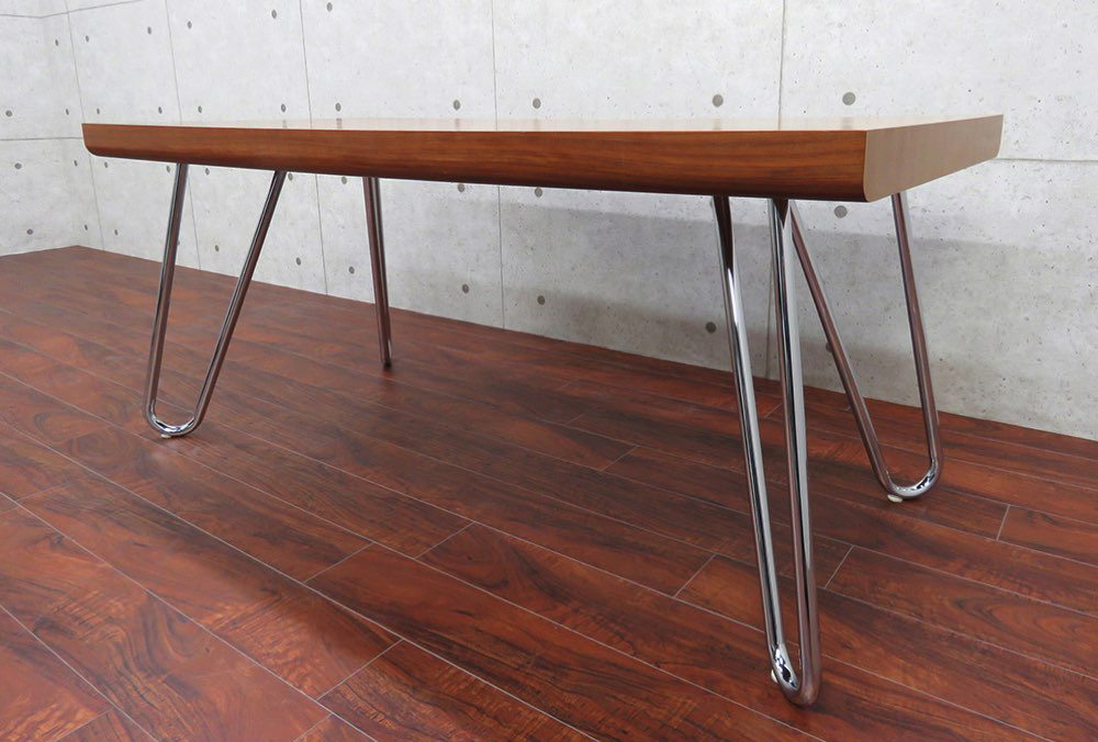 デュエル ダイニングテーブル（Duel Dining Table）